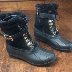 Antonio Melani LAWSYS Black Leather faux Fur Duck Boots, size 7!